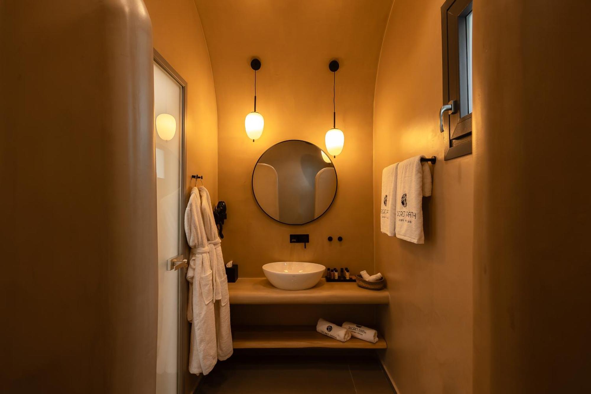 אימרוביגלי Secret Path Luxury Villas מראה חיצוני תמונה