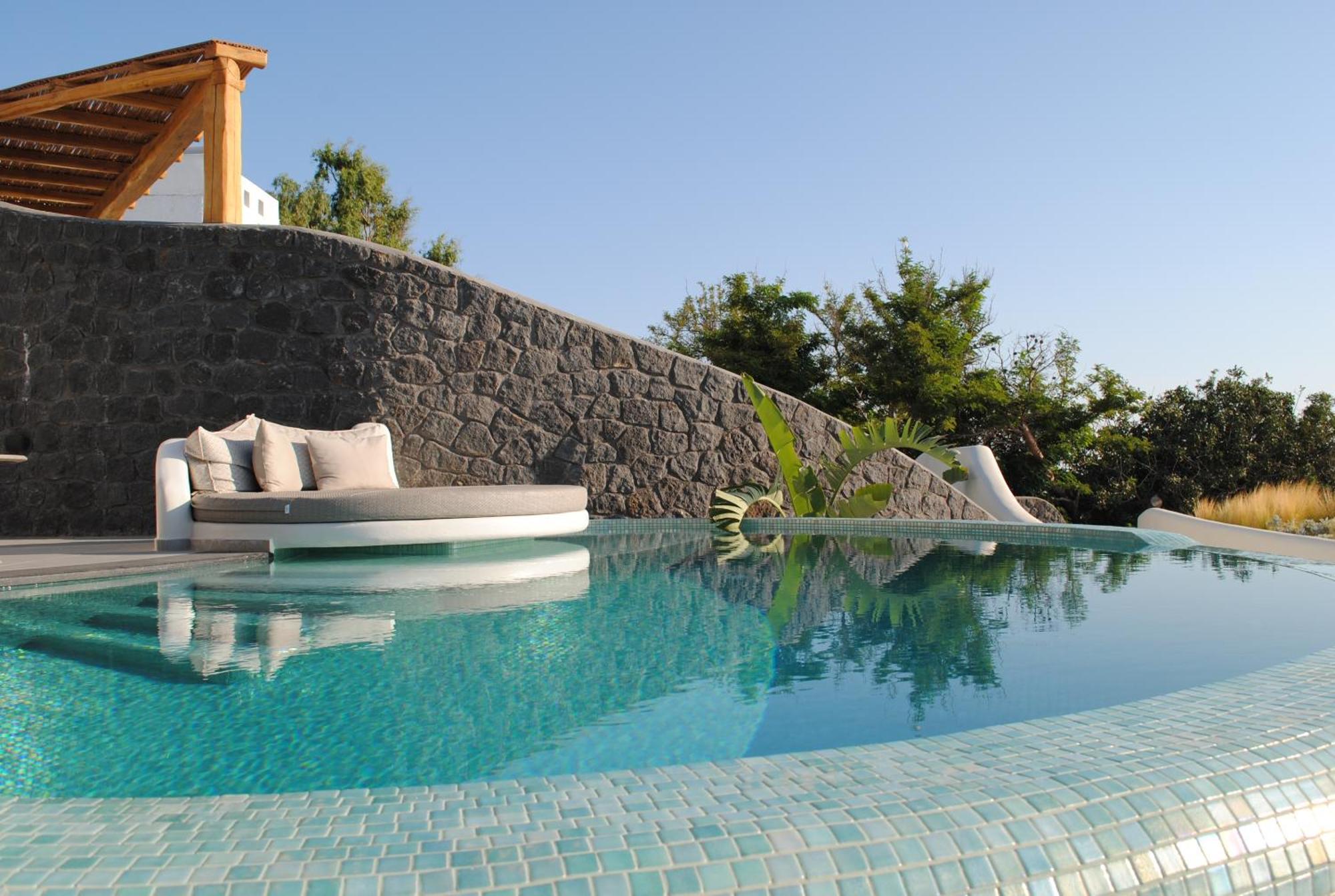 אימרוביגלי Secret Path Luxury Villas מראה חיצוני תמונה